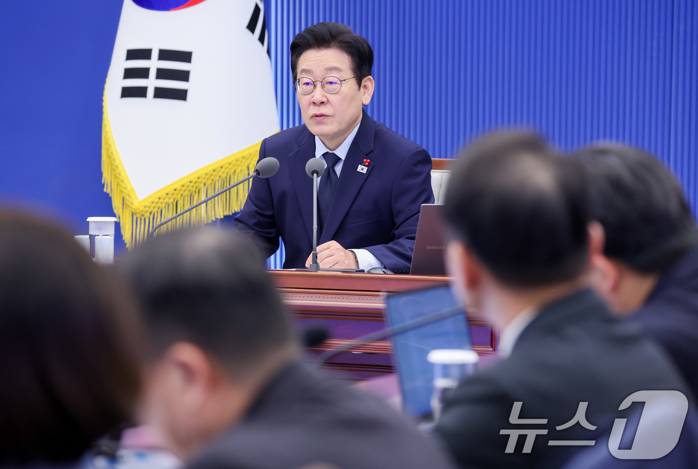 (서울=뉴스1) 이재명 기자 = 이재명 대통령이 8일 청와대에서 열린 수석보좌관회의에서 발언하고 있다. 2026.1.8/뉴스1