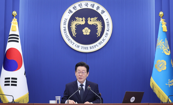 대통령제 개헌 필요 49%vs불필요 37%…4년 중임 53%·5년 단임 42%[갤럽]