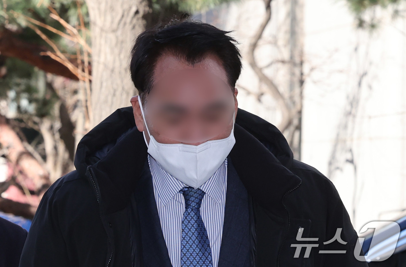 (서울=뉴스1) 박지혜 기자 = 김병기 더불어민주당 의원에게 ‘공천 헌금’을 건넸다는 내용의 탄원서를 작성한 전직 동작구 의원 A씨가 8일 서울 마포구 서울경찰청 공공범죄수사대에 …