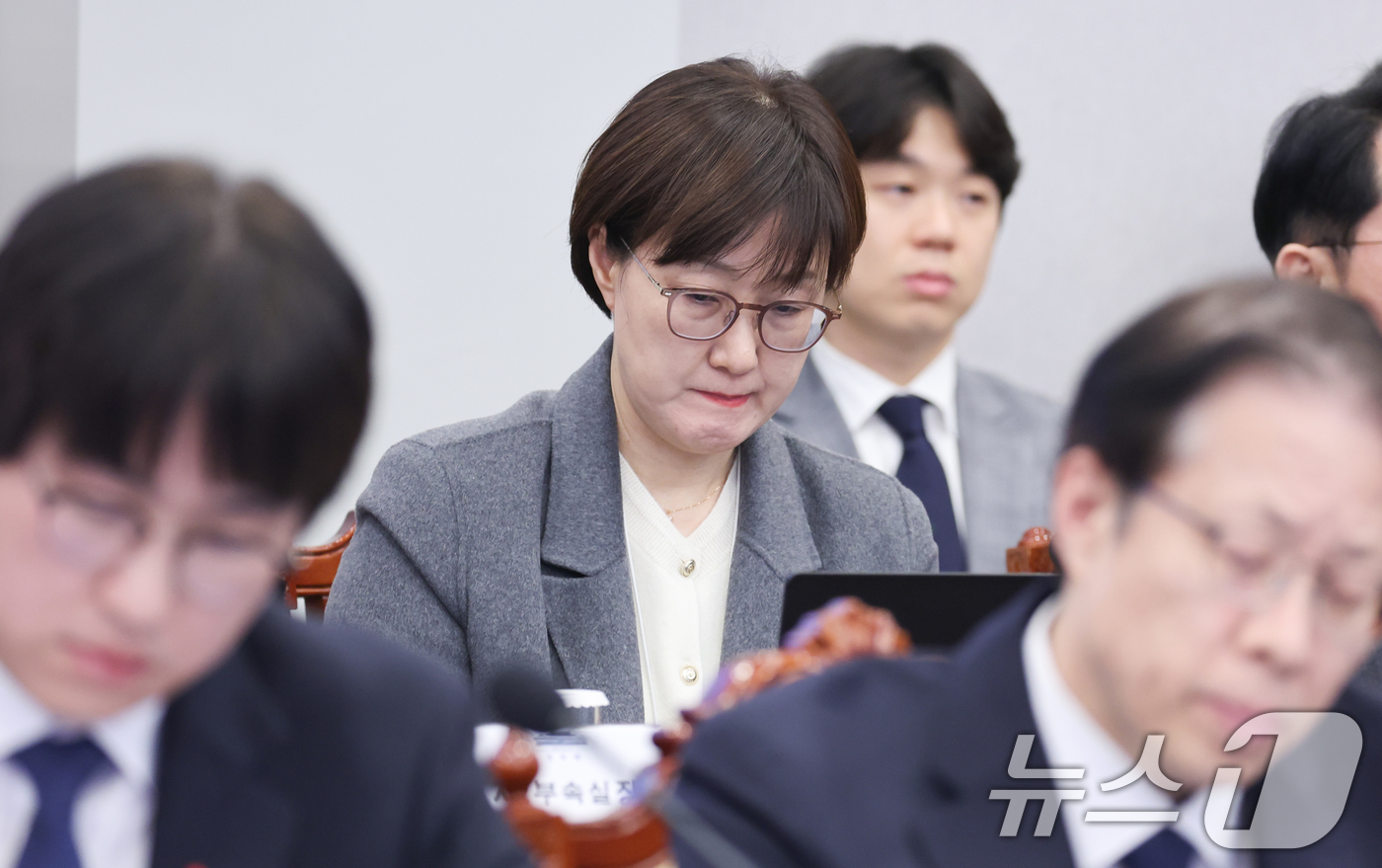 (서울=뉴스1) 이재명 기자 = 김현지 제1부속실장이 8일 청와대에서 열린 수석보좌관회의에 참석해 있다. 2026.1.8/뉴스1