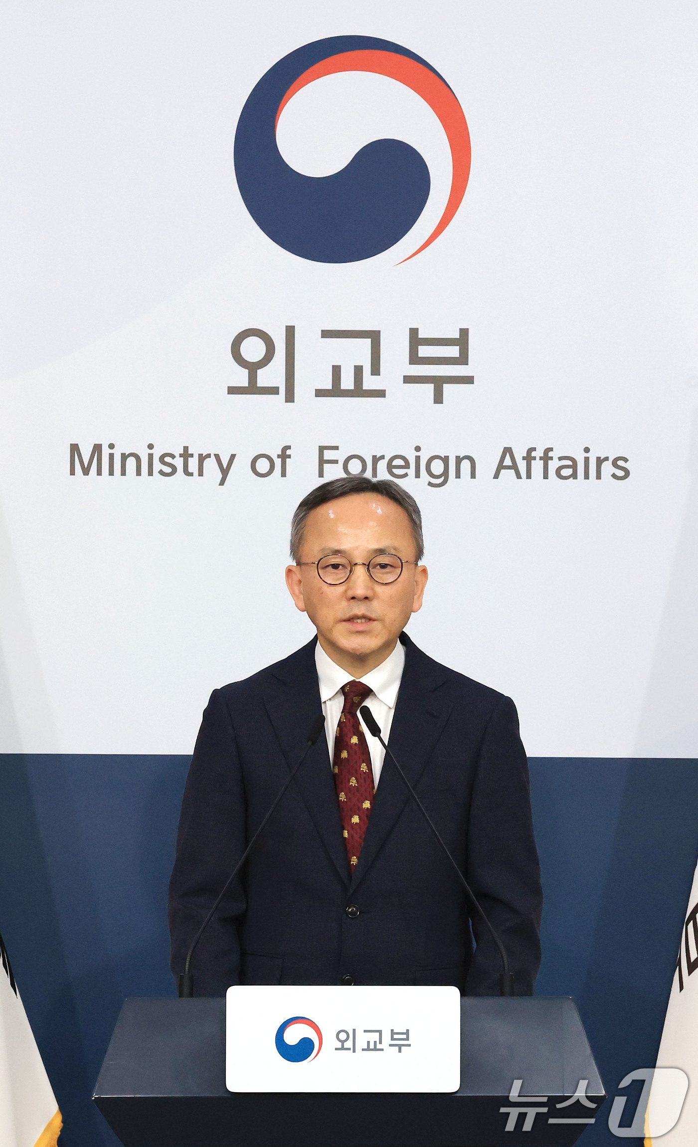 (서울=뉴스1) 임세영 기자 = 박일 외교부 대변인이 8일 서울 종로구 외교부 청사에서 정례브리핑을 하고 있다.  2026.1.8/뉴스1