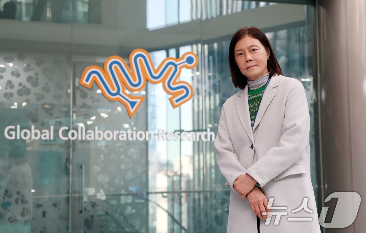 본문 이미지 - 남수연 차바이오텍 R&D 총괄사장이 8일 경기 성남시 분당구 차바이오컴플렉스에서 뉴스1과 인터뷰를 진행하기 전 포즈를 취하고 있다. ⓒ News1 김영운 기자