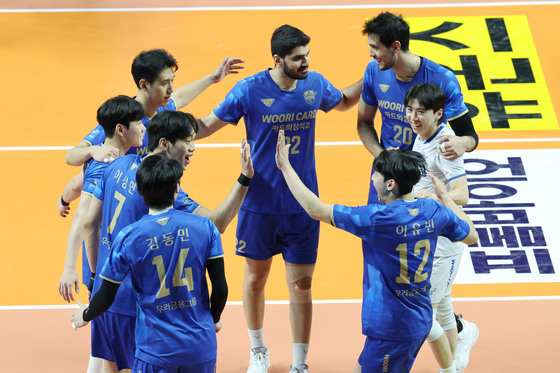 우리카드 '승리의 기쁨'