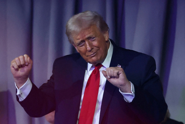 트럼프 "美, 베네수 장기간 통제…마두로 관저 모형 훈련"(종합)