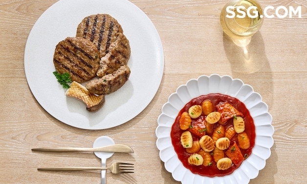 SSG닷컴, 김희은·윤대현 셰프 협업 간편식 2종 출시