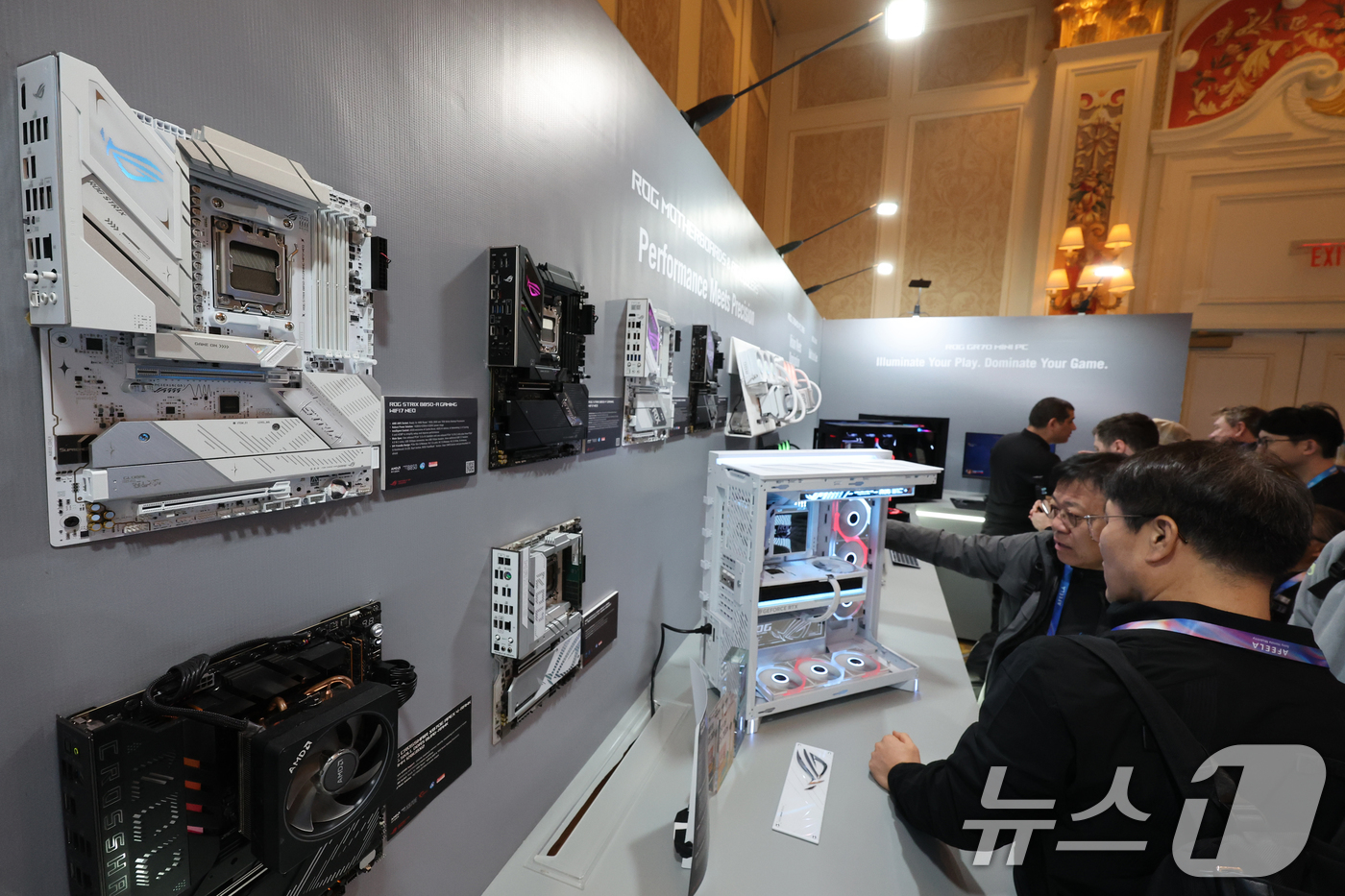 (라스베이거스=뉴스1) 황기선 기자 = 세계 최대 IT(정보기술)·가전 전시회 'CES 2026' 개막 사흘차인 8일(현지시간) 미국 네바다주 라스베이거스 베네치안호텔에서 아수스 …