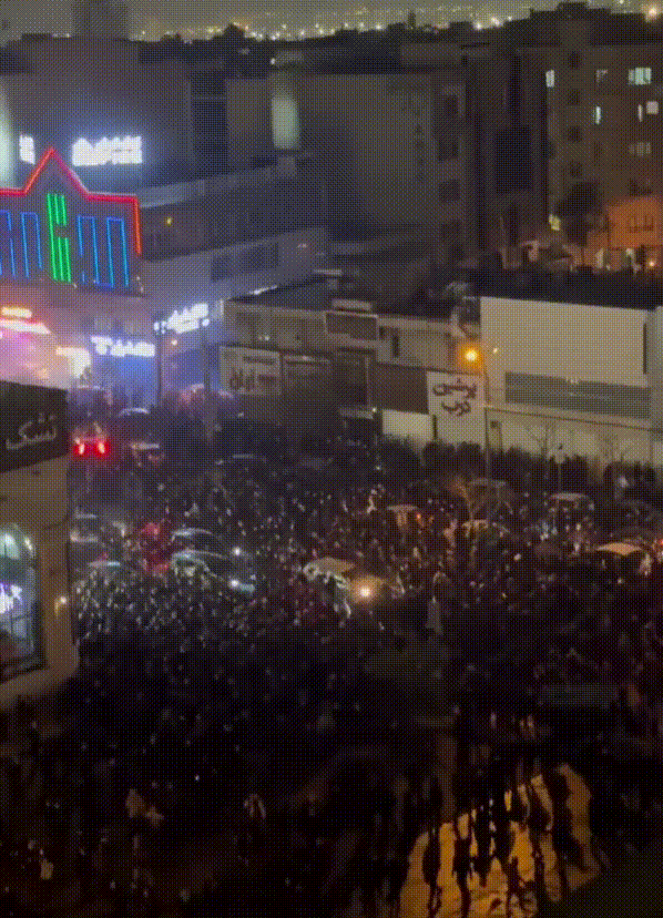 이란 시위 12일째 최소 45명 사망…"인터넷 차단·2천여명 체포"