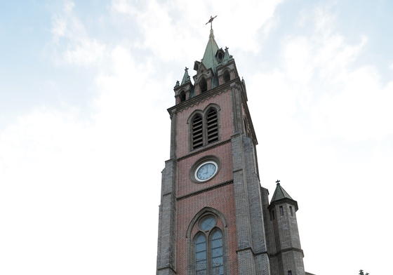 명동성당에서 거행되는 고 안성기 발인식