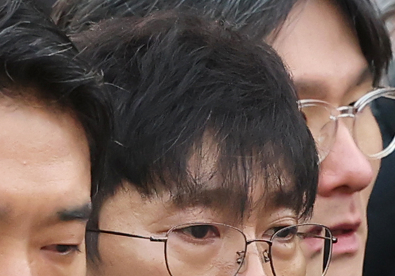 슬픔에 잠긴 박해일