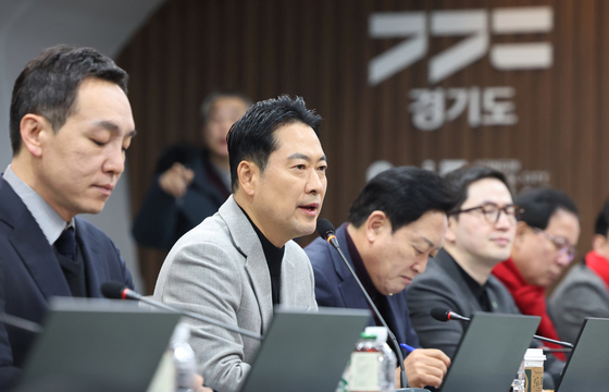 지선 향한 '장동혁표 쇄신' 돌입…국힘 당명 개정 여론조사