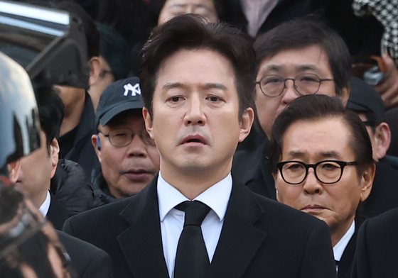 고 안성기 배웅하는 정준호