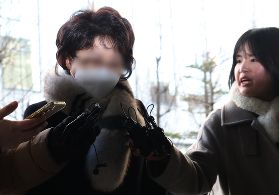 전직 구의원, 김병기 의원 측 금품 의혹으로 피의자 출석