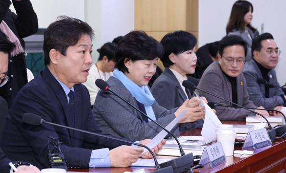 전장연 만나는 민주당 서울시장 후보