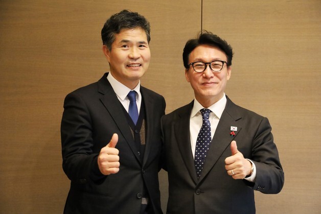 이원택, 김민석 총리 만나 "군산조선소 전면 재가동해야"