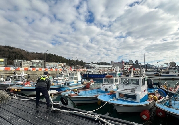 '강풍·높은 파도 예보'…완도해경, 연안 사고 주의보 발령