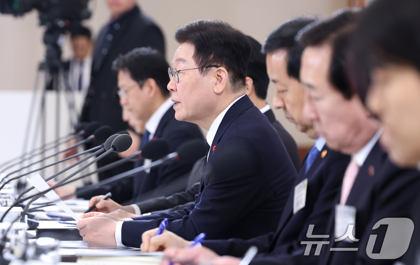 (서울=뉴스1) 허경 기자 = 이재명 대통령이 9일 청와대에서 열린 경제성장전략 국민보고회에서 발언하고 있다.  2026.1.9/뉴스1