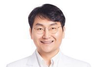 "잠들기 전 폰 못 놓는다"던 사람들, 생체리듬까지 흔들렸다