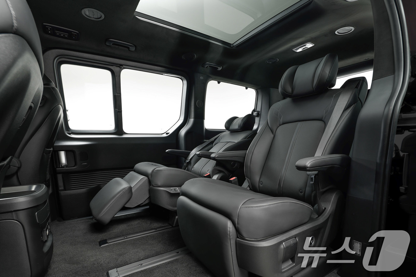 (서울=뉴스1) 박지혜 기자 = 현대자동차는 9일(현지시간) 벨기에 브뤼셀 엑스포에서 열린 '2026 브뤼셀 모터쇼'에서 대표 다목적차량(MPV) 스타리아의 전기차 모델 '더 뉴 …