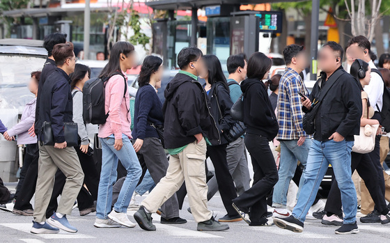 아침 최저 5도 '뚝' 더 쌀쌀해진 출근길…일교차 15도[오늘날씨]
