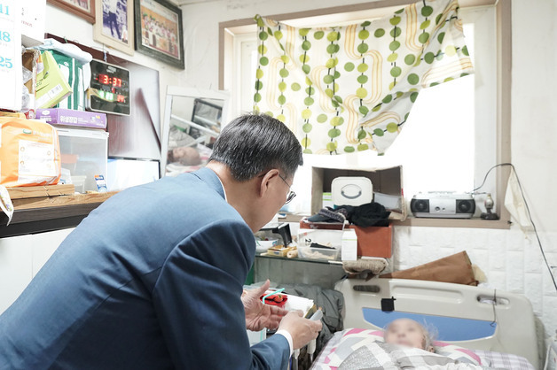 "내가 살던 집에서 존엄하게 마무리"…성남시 내집 생애말기 케어 사업