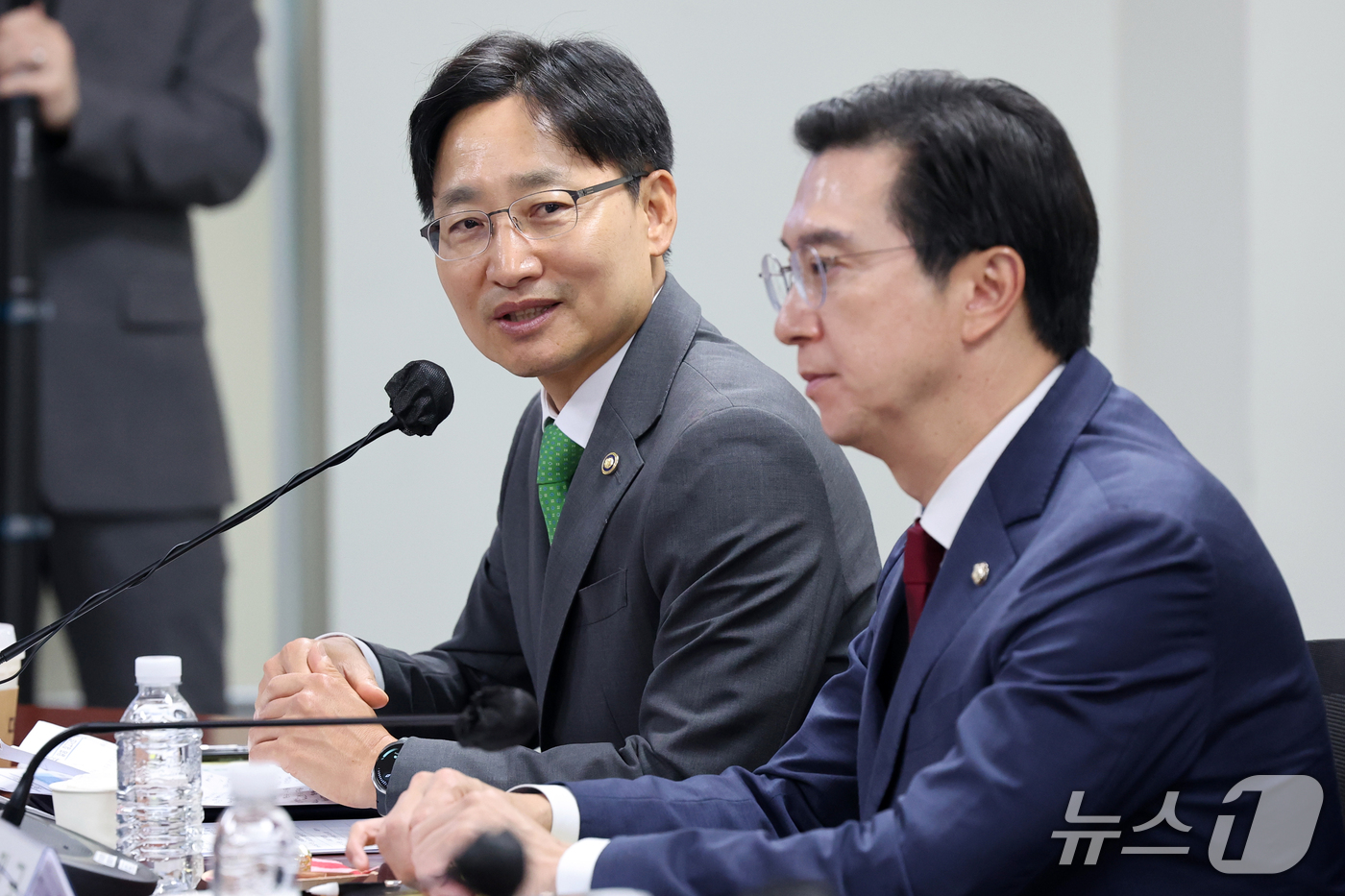(서울=뉴스1) 황기선 기자 = 임광현 국세청장이 1일 오전 서울 여의도 국회 의원회관에서 열린 인적용역소득자와 함께 하는 현장소통간담회에서 인사말을 하고 있다.  2026.10. …