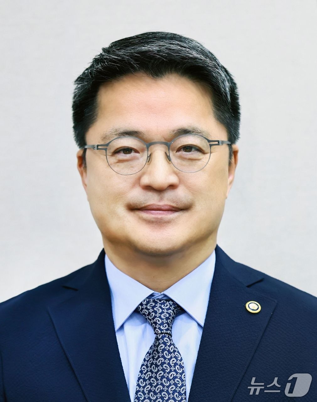 (서울=뉴스1) 이재명 기자 = 청와대는 1일 이재명 대통령이 경제성장수석에 문신학 산업통상부 차관을 임명했다고 밝혔다. (청와대 제공. 재판매 및 DB 금지) 2026.10.1/ …