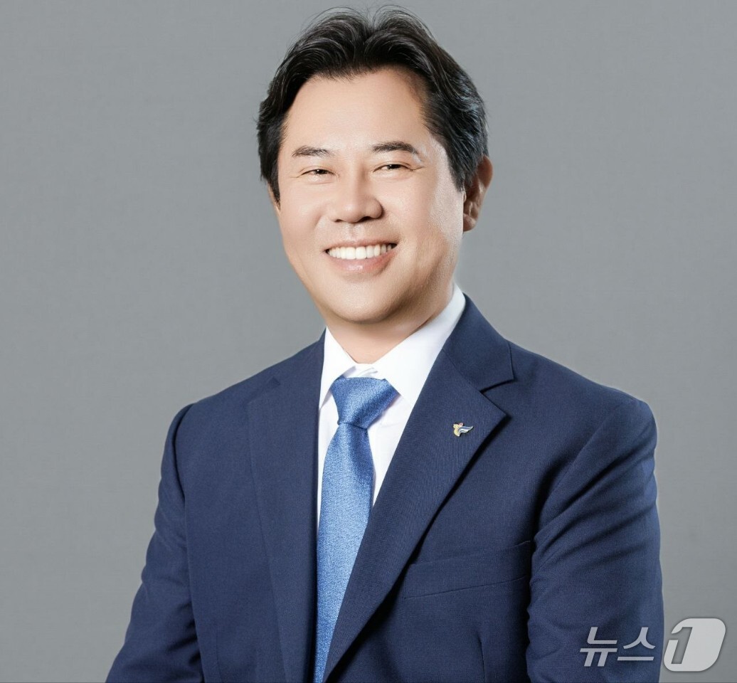 (서울=뉴스1) 이재명 기자 = 청와대는 1일 이재명 대통령이 지방시대위원회 위원장에 박정현 전 부여군수를 위촉했다고 밝혔다. (청와대 제공. 재판매 및 DB 금지) 2026.10 …