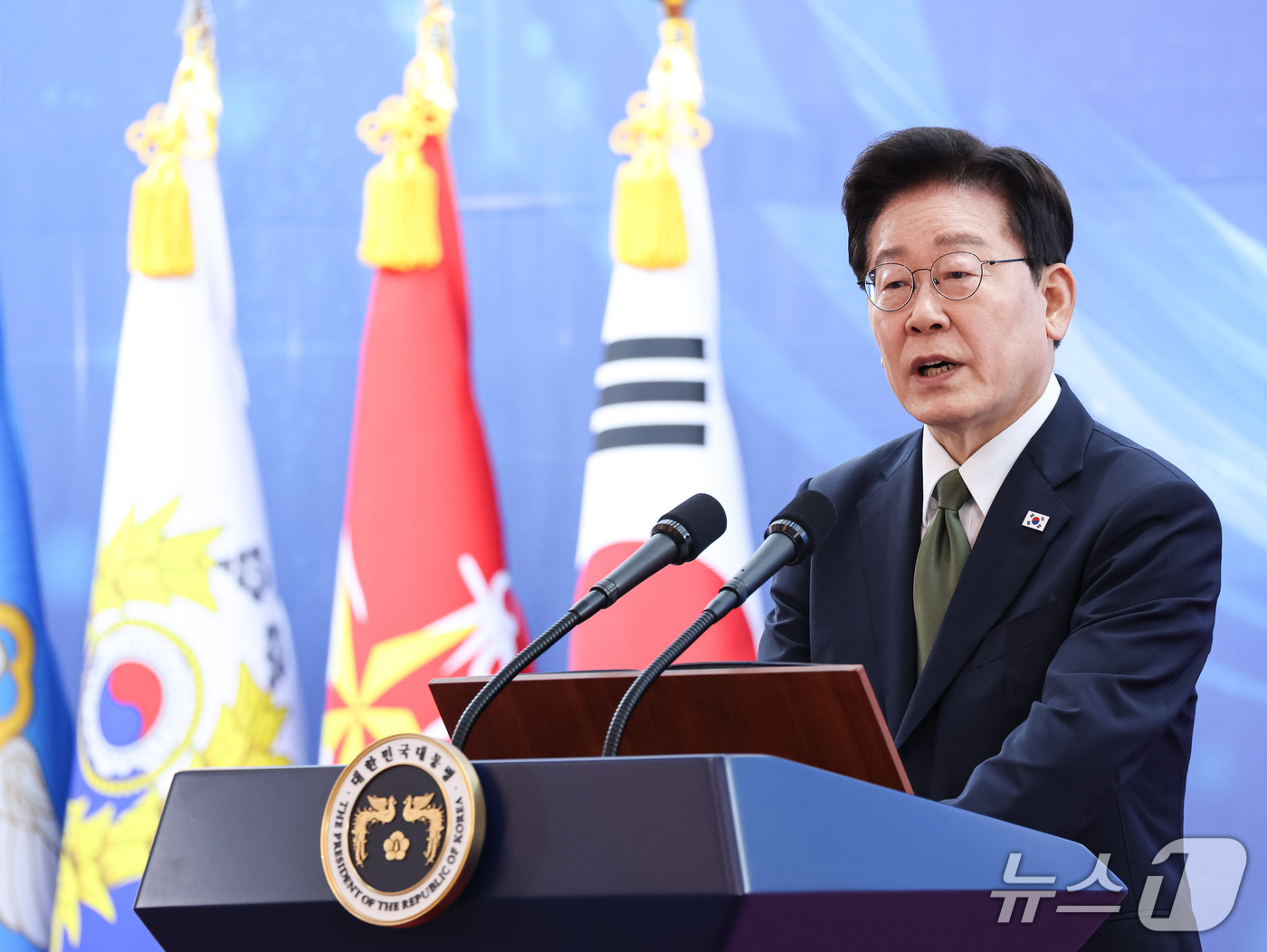 (계룡=뉴스1) 이재명 기자 = 이재명 대통령이 1일 충남 계룡대에서 열린 제78회 국군의 날 기념오찬에서 발언을 하고 있다. (청와대통신사진기자단) 2026.10.1/뉴스1