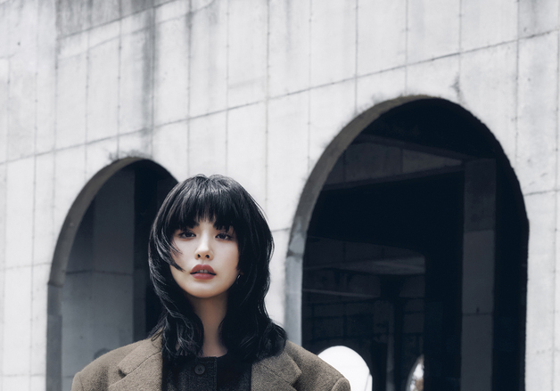 '스캔들' 한복 벗은 나나, 더 어려졌네…청초한 가을여신 [N화보]