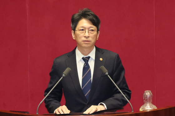 홍지선 국토부 장관, 신임 국무위원 인사