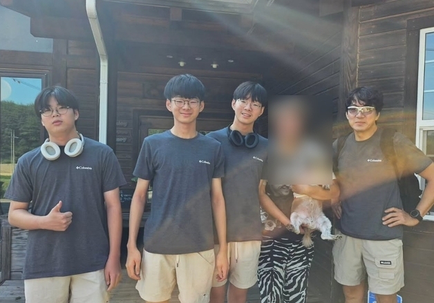 송일국 '삼둥이' 이렇게 컸어? '185㎝' 아빠도 작아 보이는 폭풍성장 [N샷]