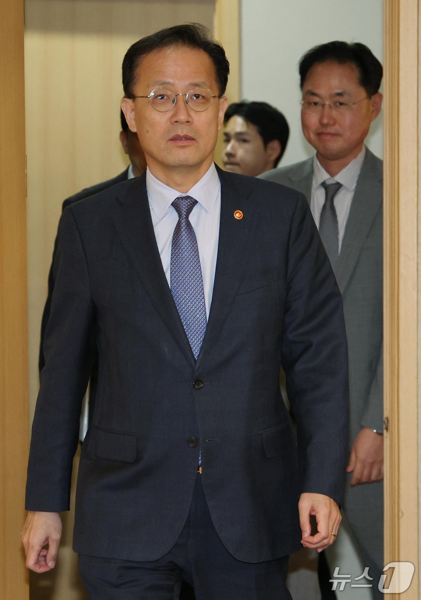 (서울=뉴스1) 이종덕 기자 = 이형일 부총리 겸 재정경제부 장관이 1일 서울 종로구 정부서울청사에서 열린 재경부 유관기관 간담회에 참석하고 있다.   2026.10.1/뉴스1