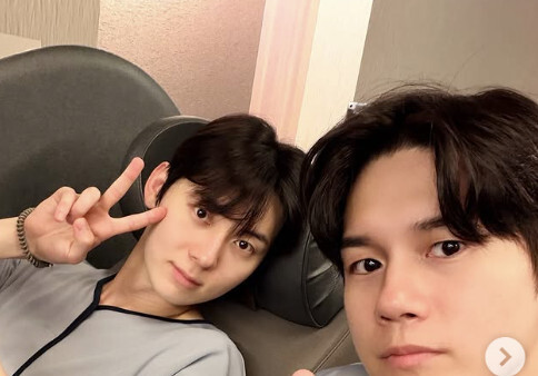 워너원 훈남들 뭉쳤다…옹성우·황민현 "여행기 기다려줘"[N샷]