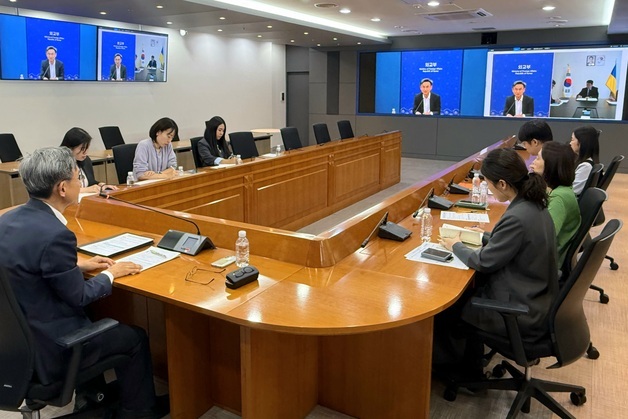 외교부, 우크라 상황 점검…"키이우 중심부까지 피해, 국민 안전 만전"