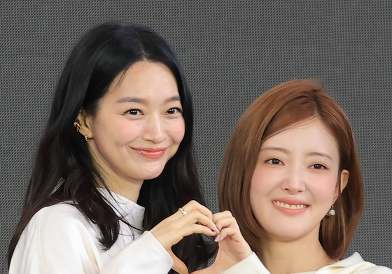 신민아·이세영, 러블리 세트