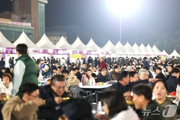 전주 막걸리에 '취하는' 가을밤…23일 막걸리축제 개막
