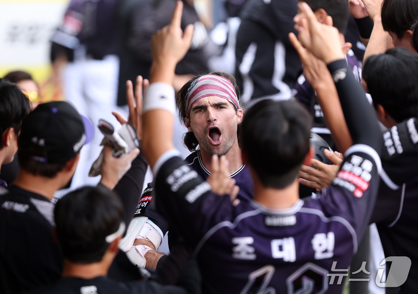 (대구=뉴스1) 공정식 기자 = 11일 오후 대구 삼성 라이온즈파크에서 열린 프로야구 '2026 신한SOL KBO리그' KT 위즈와 삼성 라이온즈의 경기, 2회초 선두타자로 나온 …