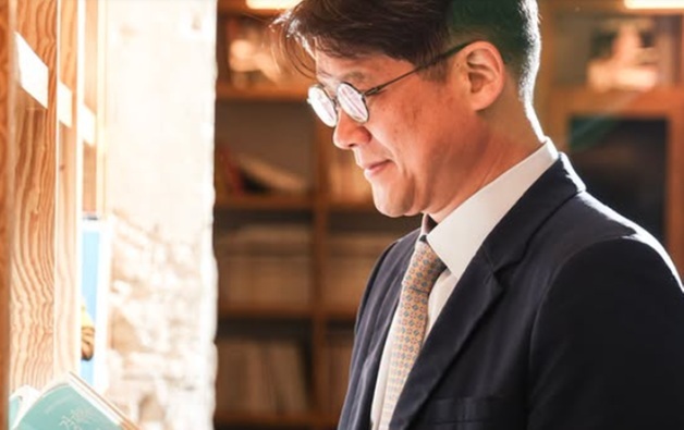 "오은영은 수백만 원, 교수는 30만원…강연료 모욕감" 연세대 김현철 토로