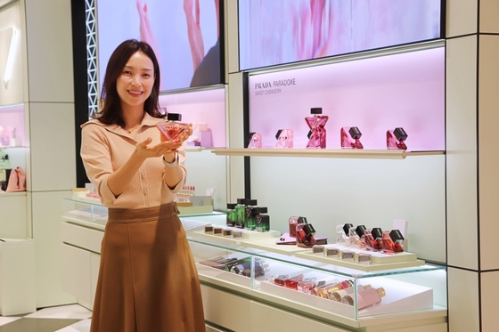 광주신세계 '프라다 뷰티' 등 럭셔리 코스메틱 브랜드 오픈