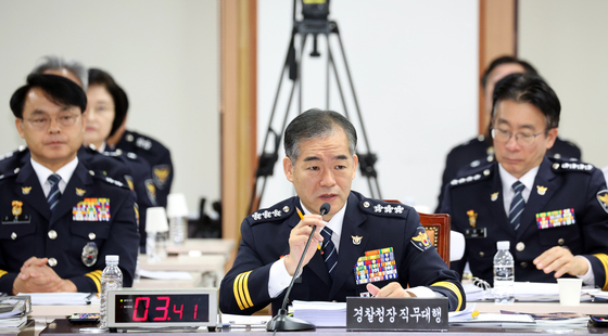 [국감] 김종철 경찰청장 직무대행, 국감서 현안 질의 답변