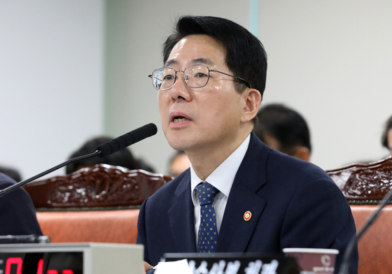 [국감] 답변하는 황종우 해수부 장관