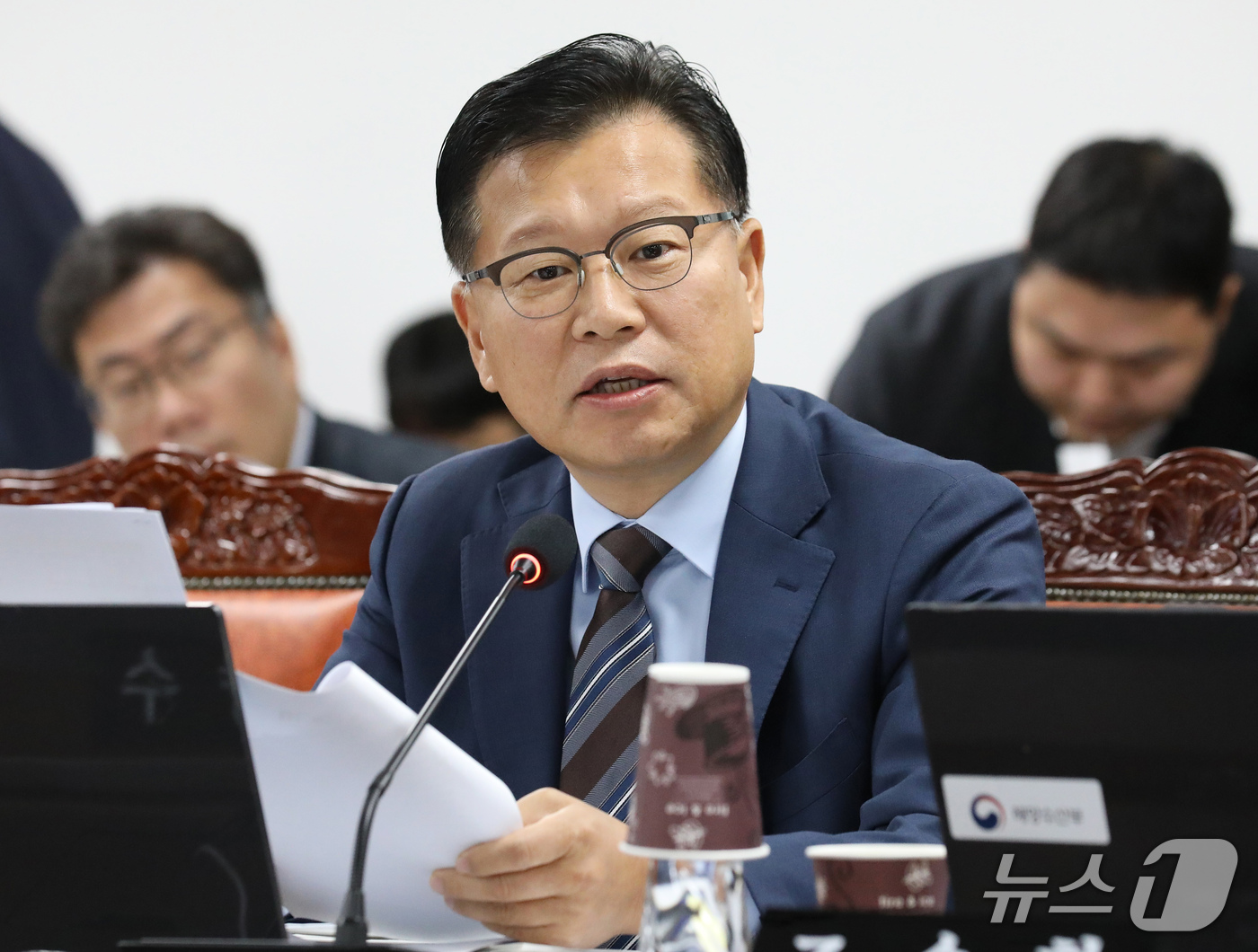 (부산=뉴스1) 윤일지 기자 = 이양수 국민의힘 의원이 12일 부산 동구 해양수산부 별관에서 열린 농림축산식품해양수산위원회의 해양수산부, 한국수산자원공단, 한국해양수산연수원, 한국 …