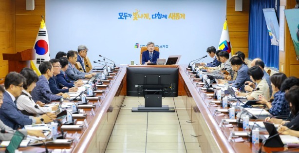 '회의 생중계' 시청한 전북 교직원 65% "업무수행에 도움"
