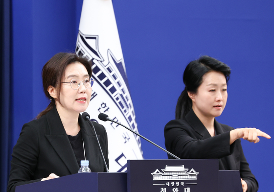 李대통령, '납 배출 비타민 주사' 의혹에 "중대한 인권침해 엄중대응" 지시