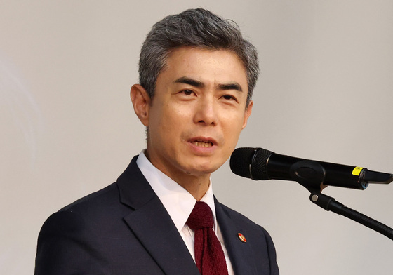 환영사하는 강신철 장관