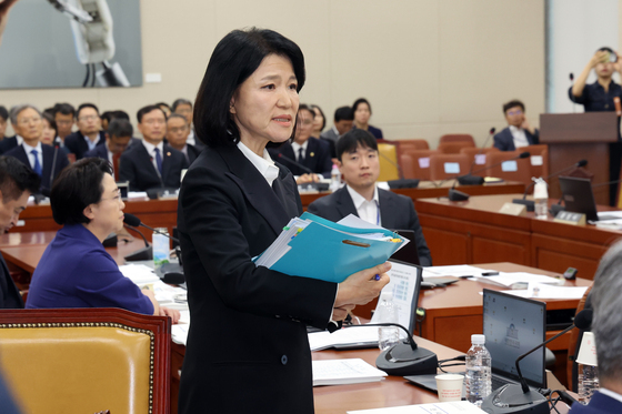 [국감초점] 과방위, 與주도 이진숙 국감 제척…李 "국민 심판 있을 것"