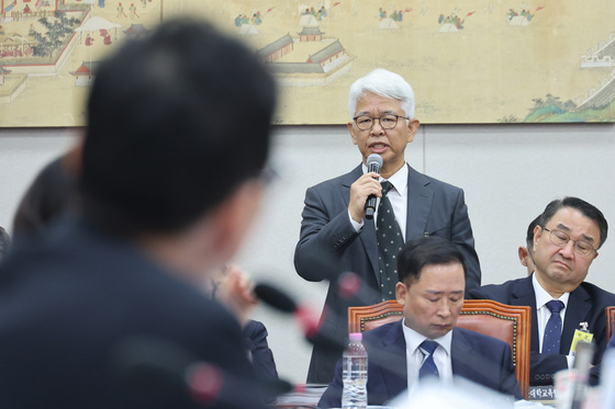 유웨이 대표 "수시 먹통 드릴 말씀이 없다"…대교협 "공공 시스템 필요"