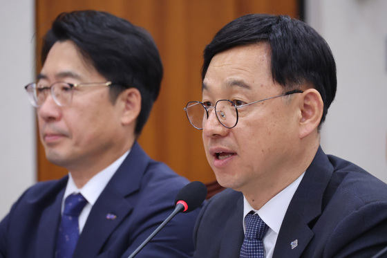 [국감] 전윤종, 공공기관장 재직중 대선캠프 활동 관련 답변