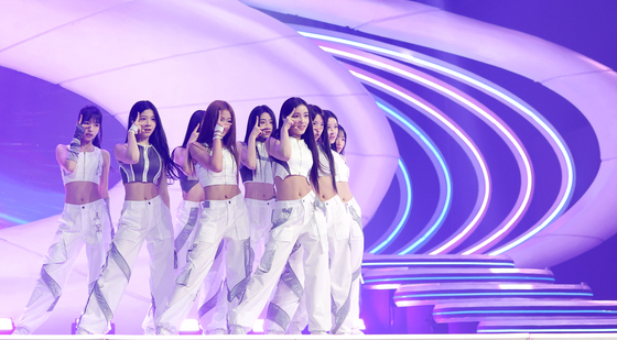 A20 LITE, 이수만 걸그룹 데뷔