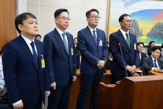 [국감] 정무위 국감장의 정유사 대표들